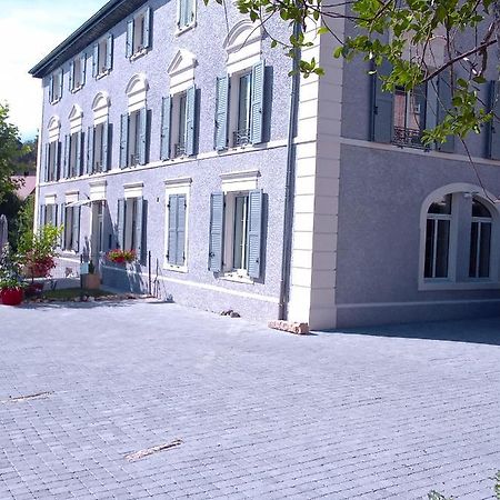 A Deux Pas Du Rheby Hotel Villebois Luaran gambar