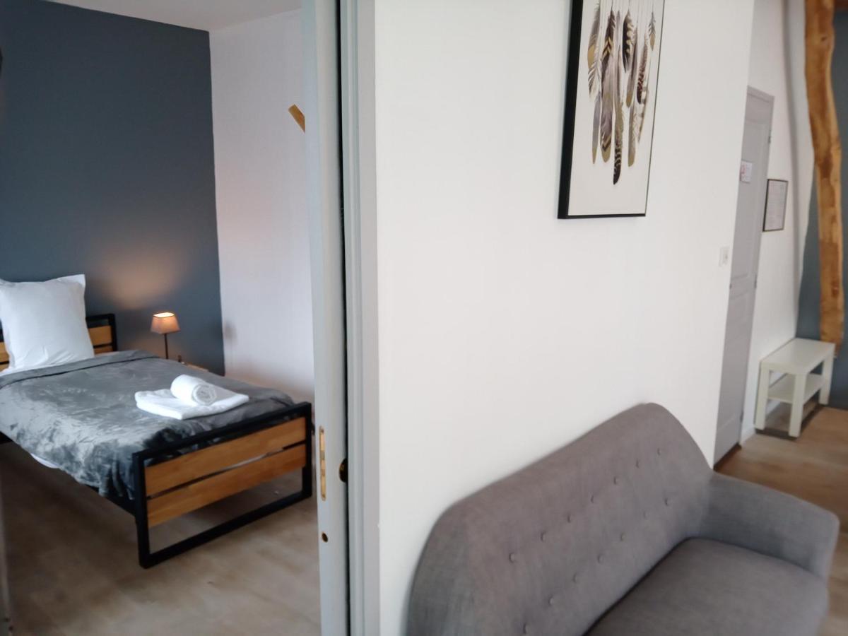A Deux Pas Du Rheby Hotel Villebois Luaran gambar