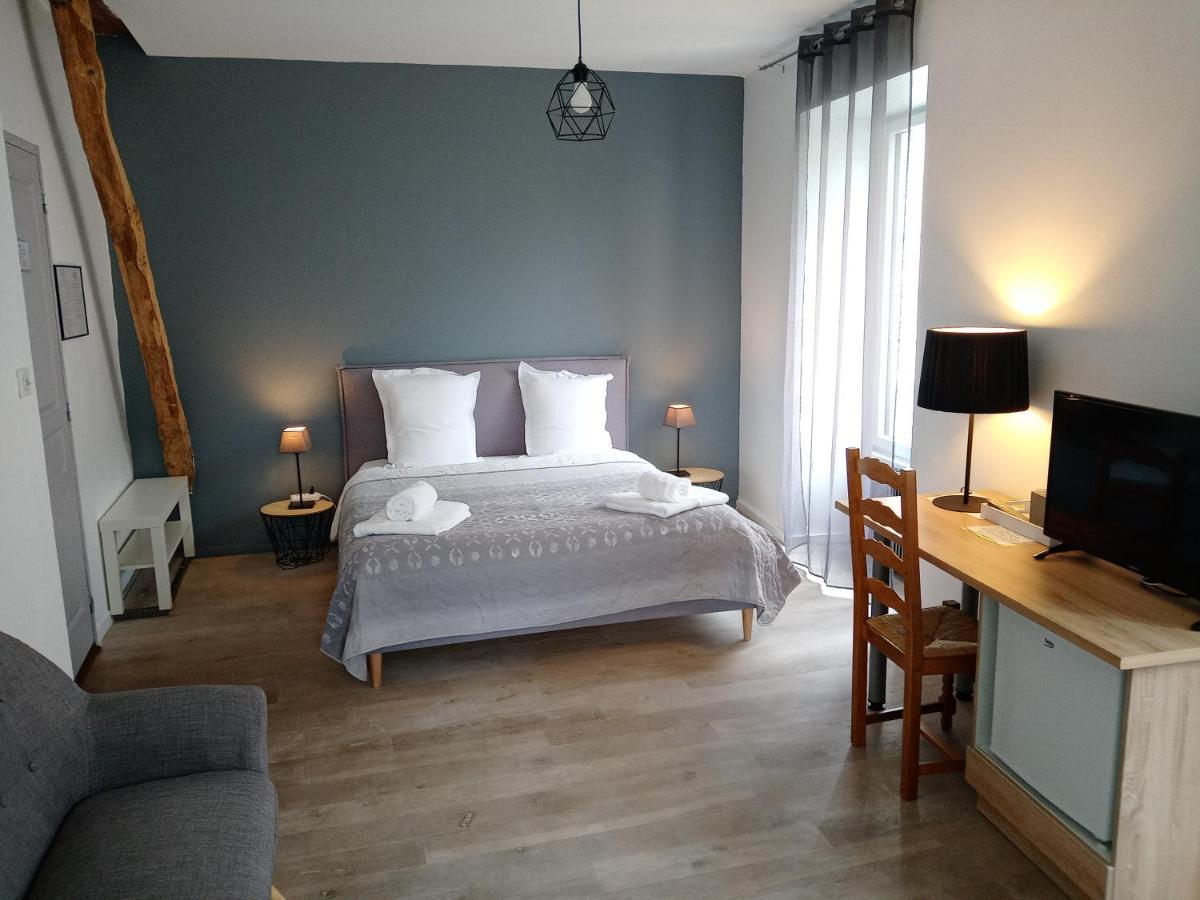 A Deux Pas Du Rheby Hotel Villebois Luaran gambar