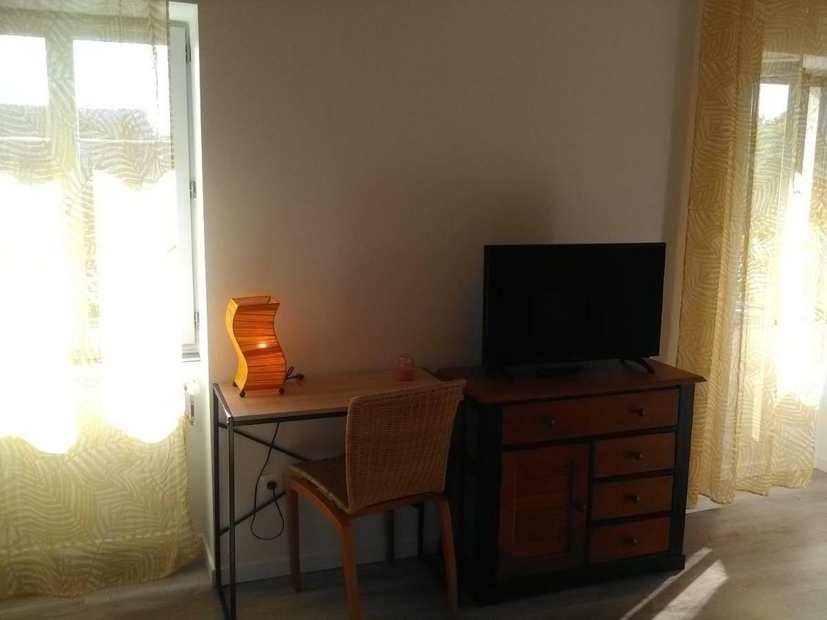 A Deux Pas Du Rheby Hotel Villebois Luaran gambar